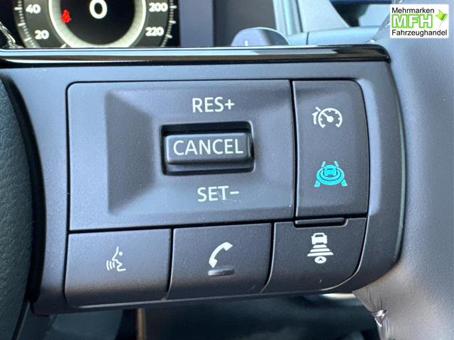 Nissan / Qashqai / Grau / / / EL.HECKKL+HEAD-UP+KAMERA+ACC+PDC+SHZ+LED 
