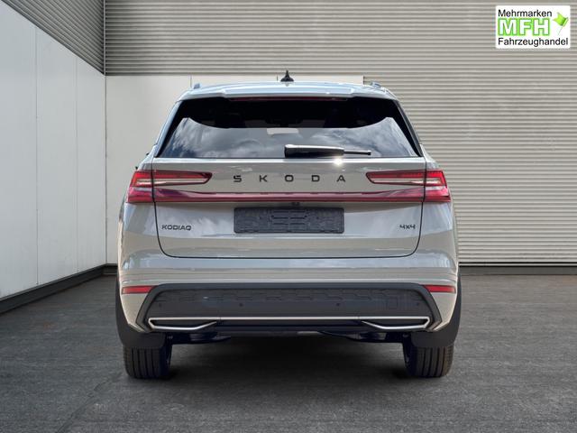 Skoda / Kodiaq / Grau / / / 4x4+AHK+PANO+KAMERA+EL. HECKKL.+NAVI+20 LM