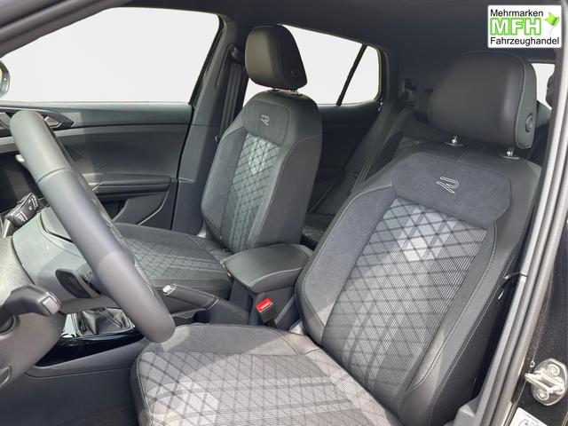 Volkswagen / T-Cross / / / / AHK+NAVI+MATRIX+SHZ+ACC+KAMERA+18'' ALU, Bei den verwendeten Bildern kann es sich um Beispielbilder handeln, ggf. teilweise mit Sonderausstattung.