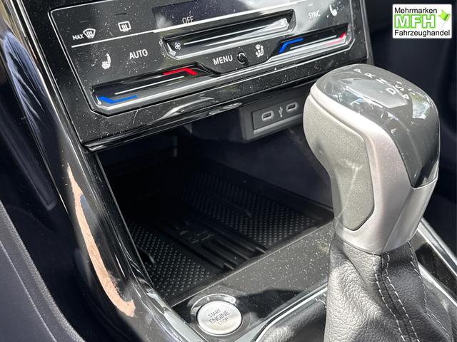 Volkswagen / T-Cross / / / / AHK+NAVI+MATRIX+SHZ+ACC+KAMERA+18'' ALU, Bei den verwendeten Bildern kann es sich um Beispielbilder handeln, ggf. teilweise mit Sonderausstattung.