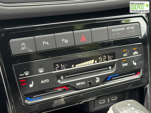 Volkswagen / T-Cross / / / / AHK+NAVI+MATRIX+SHZ+ACC+KAMERA+18'' ALU, Bei den verwendeten Bildern kann es sich um Beispielbilder handeln, ggf. teilweise mit Sonderausstattung.