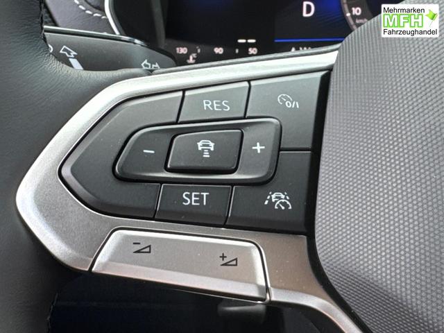 Volkswagen / T-Cross / / / / AHK+NAVI+MATRIX+SHZ+ACC+KAMERA+18'' ALU, Bei den verwendeten Bildern kann es sich um Beispielbilder handeln, ggf. teilweise mit Sonderausstattung.