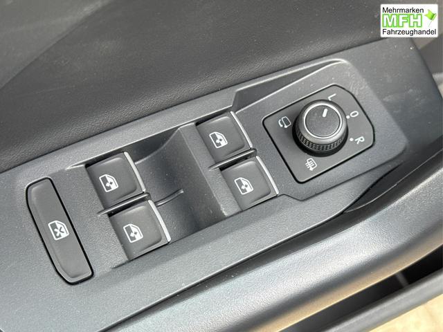 Volkswagen / T-Cross / / / / AHK+NAVI+MATRIX+SHZ+ACC+KAMERA+18'' ALU, Bei den verwendeten Bildern kann es sich um Beispielbilder handeln, ggf. teilweise mit Sonderausstattung.