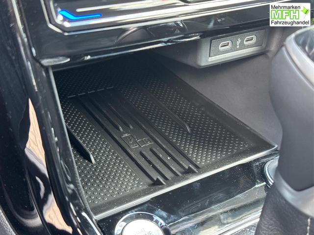 Volkswagen / T-Cross / / / / AHK+NAVI+MATRIX+SHZ+ACC+KAMERA+18'' ALU, Bei den verwendeten Bildern kann es sich um Beispielbilder handeln, ggf. teilweise mit Sonderausstattung.