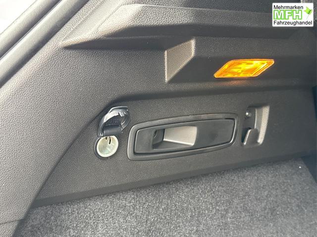 Renault / Austral / Schwarz / / / NAVI+LED+KAMERA+elektr.HECKKL.+19LM, Bei den verwendeten Bildern kann es sich um Beispielbilder handeln, ggf. teilweise mit Sonderausstattung.