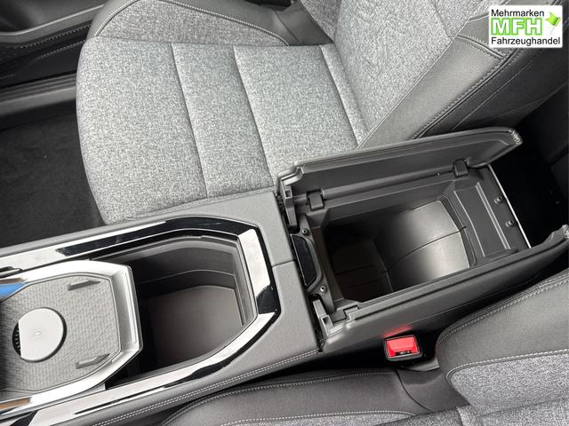 Renault / Austral / Schwarz / / / NAVI+LED+KAMERA+elektr.HECKKL.+19LM, Bei den verwendeten Bildern kann es sich um Beispielbilder handeln, ggf. teilweise mit Sonderausstattung.