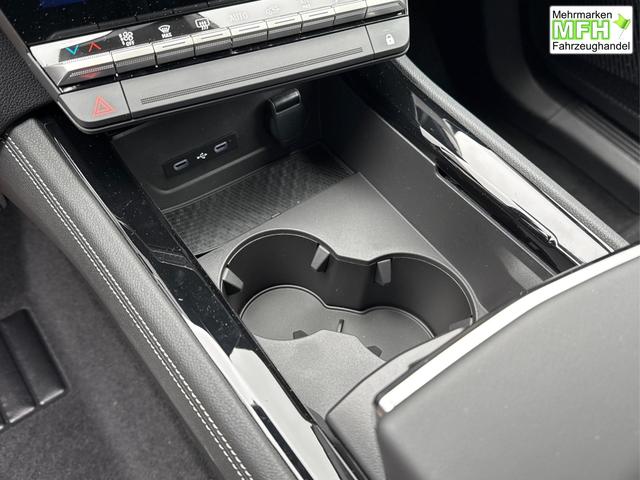 Renault / Austral / Schwarz / / / NAVI+LED+KAMERA+elektr.HECKKL.+19LM, Bei den verwendeten Bildern kann es sich um Beispielbilder handeln, ggf. teilweise mit Sonderausstattung.