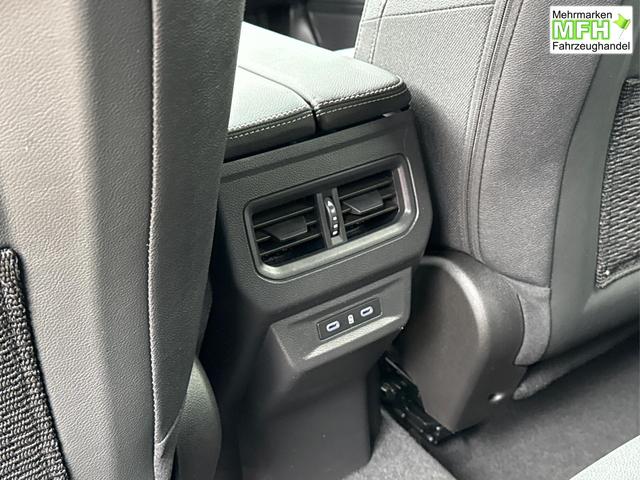 Renault / Austral / Schwarz / / / NAVI+LED+KAMERA+elektr.HECKKL.+19LM, Bei den verwendeten Bildern kann es sich um Beispielbilder handeln, ggf. teilweise mit Sonderausstattung.