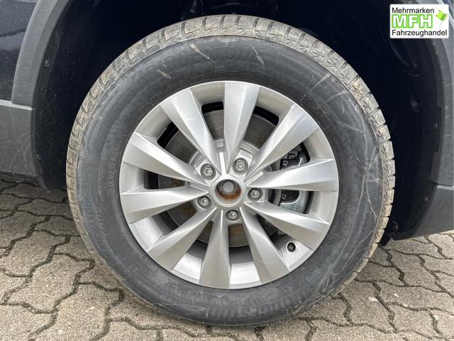 Skoda / Karoq / Schwarz / / / AHK+el.HECKKLAPPE+KAMERA+PDC+ACC, Bei den verwendeten Bildern kann es sich um Beispielbilder handeln, ggf. teilweise mit Sonderausstattung.