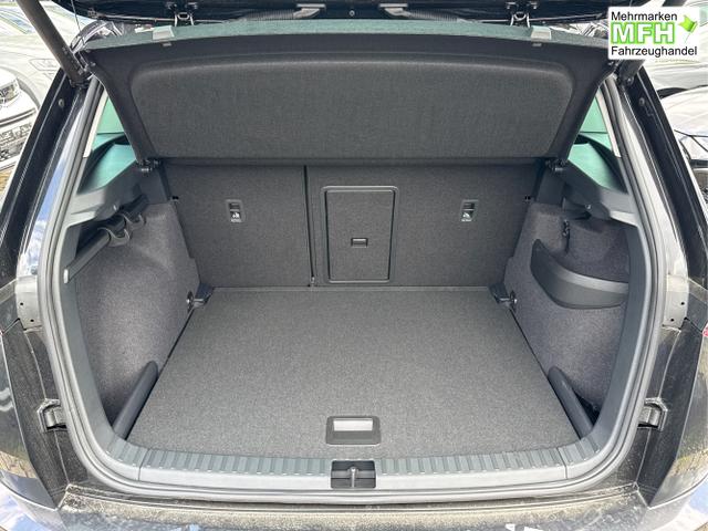 Skoda / Karoq / Schwarz / / / AHK+el.HECKKLAPPE+KAMERA+PDC+ACC, Bei den verwendeten Bildern kann es sich um Beispielbilder handeln, ggf. teilweise mit Sonderausstattung.
