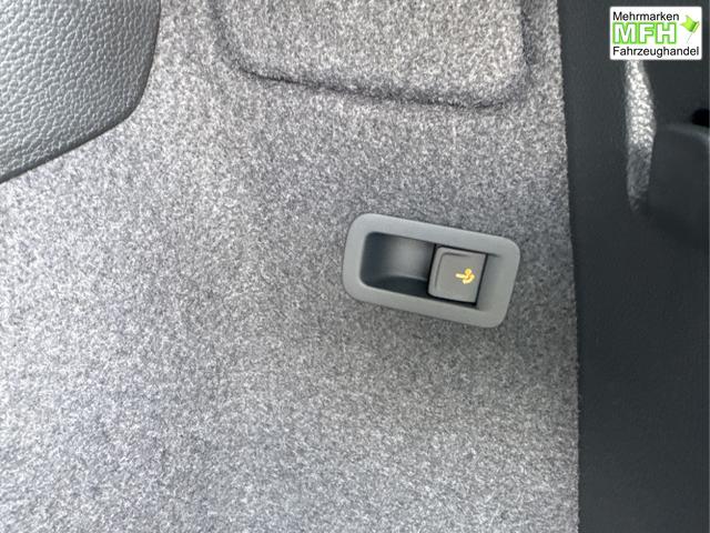 Skoda / Karoq / / / / AHK+el.HECKKLAPPE+KAMERA+PDC+ACC, Bei den verwendeten Bildern kann es sich um Beispielbilder handeln, ggf. teilweise mit Sonderausstattung.