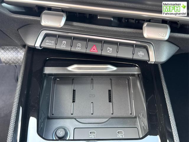 Audi / Q3 Sportback / / / / MJ 2026 PANO+AHK+NAVI+KAMERA+EL. HECKKL.+LED+18 LM, Bei den verwendeten Bildern kann es sich um Beispielbilder handeln, ggf. teilweise mit Sonderausstattung.