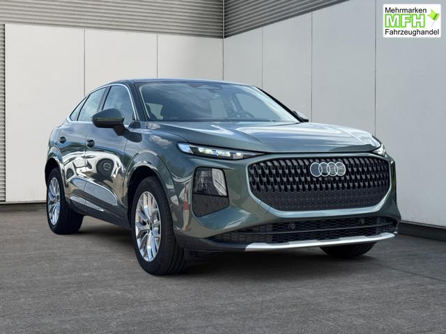 Audi / Q3 Sportback / / / / MJ 2026 PANO+AHK+NAVI+KAMERA+EL. HECKKL.+LED+18 LM, Bei den verwendeten Bildern kann es sich um Beispielbilder handeln, ggf. teilweise mit Sonderausstattung.