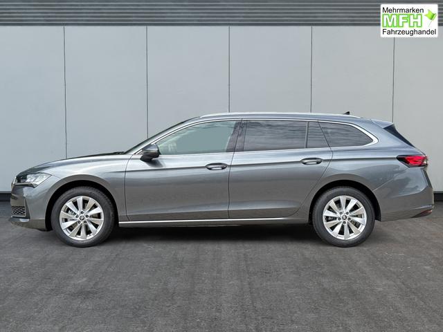 Skoda / Superb Combi / / / / DSG+ NAVI+AHK+EL. HECKKL.+KESSY+SHZ V+H, Bei den verwendeten Bildern kann es sich um Beispielbilder handeln, ggf. teilweise mit Sonderausstattung.