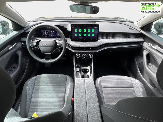 Skoda / Superb Combi / / / / DSG+ NAVI+AHK+EL. HECKKL.+KESSY+SHZ V+H, Bei den verwendeten Bildern kann es sich um Beispielbilder handeln, ggf. teilweise mit Sonderausstattung.