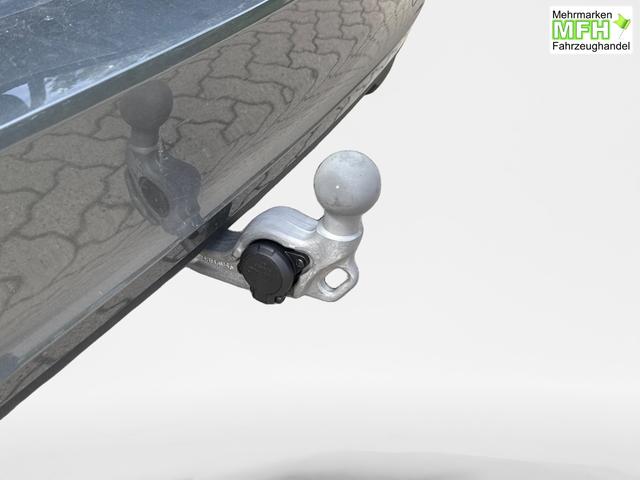 Skoda / Superb Combi / / / / DSG+ NAVI+AHK+EL. HECKKL.+KESSY+SHZ V+H, Bei den verwendeten Bildern kann es sich um Beispielbilder handeln, ggf. teilweise mit Sonderausstattung.