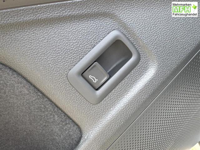 Skoda / Superb Combi / / / / DSG+ NAVI+AHK+EL. HECKKL.+KESSY+SHZ V+H, Bei den verwendeten Bildern kann es sich um Beispielbilder handeln, ggf. teilweise mit Sonderausstattung.