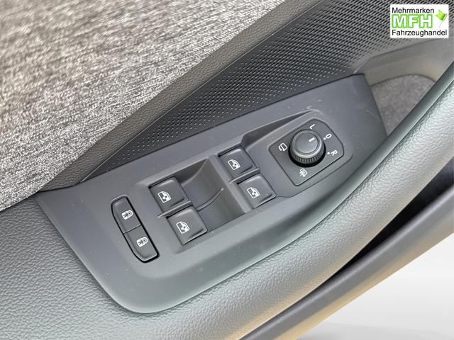 Skoda / Superb Combi / / / / DSG+ NAVI+AHK+EL. HECKKL.+KESSY+SHZ V+H, Bei den verwendeten Bildern kann es sich um Beispielbilder handeln, ggf. teilweise mit Sonderausstattung.