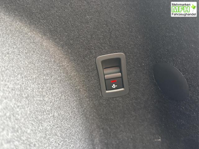 Audi / Q3 Sportback / / / / MJ 2026+NAVI+KAMERA+PANO+AHK+PDC+EL. HECKKL.+LED+18 LM
