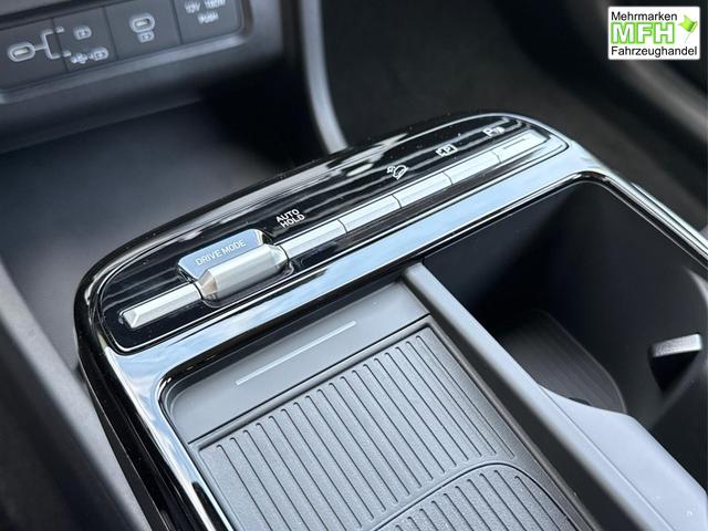 Hyundai / TUCSON / Grau / / / Hybrid NAVI+KAMERA+SHZ+LED+TEMPOMAT+17 ALU+PDC, Bei den verwendeten Bildern kann es sich um Beispielbilder handeln, ggf. teilweise mit Sonderausstattung.