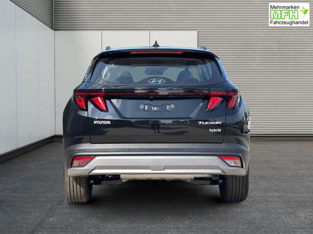 Hyundai / TUCSON / Schwarz / / / Hybrid NAVI+KAMERA+SHZ+LED+TEMPOMAT+17 ALU+PDC, Bei den verwendeten Bildern kann es sich um Beispielbilder handeln, ggf. teilweise mit Sonderausstattung.