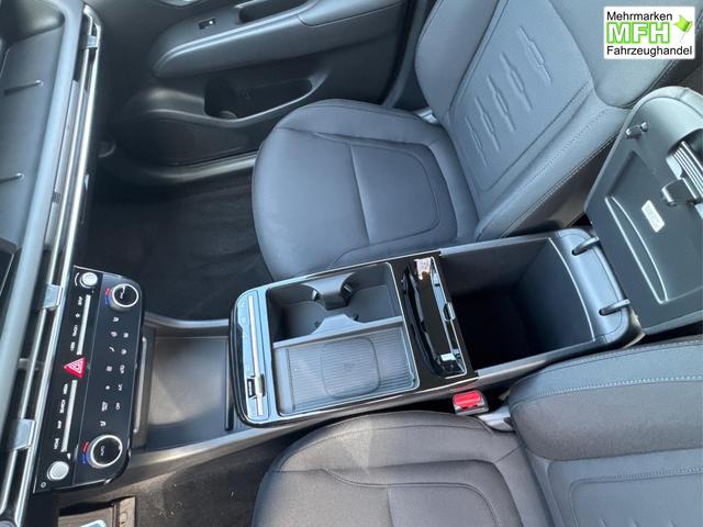 Hyundai / TUCSON / Schwarz / / / Hybrid NAVI+KAMERA+SHZ+LED+TEMPOMAT+17 ALU+PDC, Bei den verwendeten Bildern kann es sich um Beispielbilder handeln, ggf. teilweise mit Sonderausstattung.