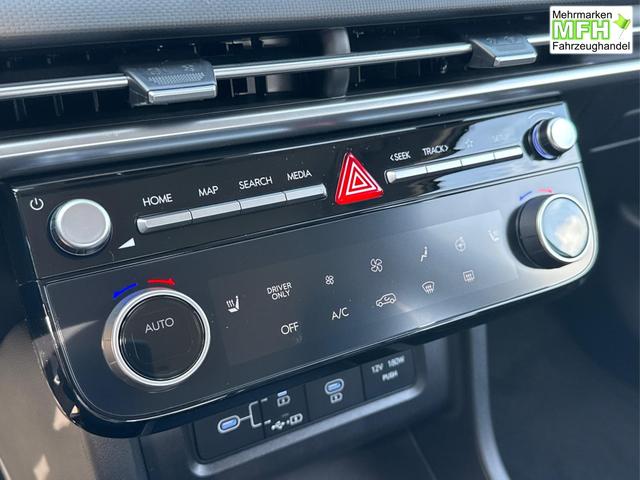Hyundai / TUCSON / Schwarz / / / Hybrid NAVI+KAMERA+SHZ+LED+TEMPOMAT+17 ALU+PDC, Bei den verwendeten Bildern kann es sich um Beispielbilder handeln, ggf. teilweise mit Sonderausstattung.