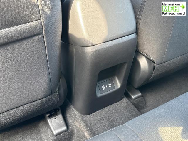 Hyundai / TUCSON / Schwarz / / / Hybrid NAVI+KAMERA+SHZ+LED+TEMPOMAT+17 ALU+PDC, Bei den verwendeten Bildern kann es sich um Beispielbilder handeln, ggf. teilweise mit Sonderausstattung.