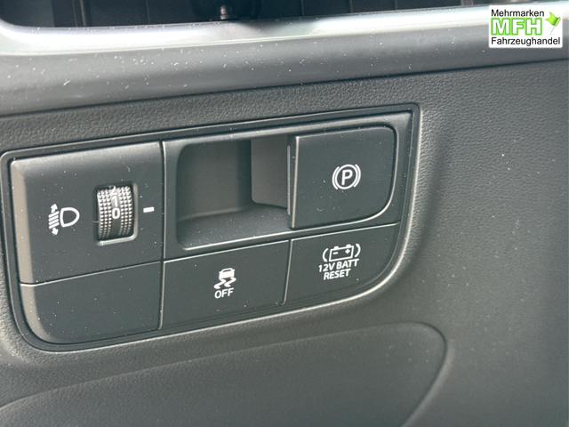 Hyundai / TUCSON / Silber / / / Hybrid NAVI+KAMERA+SHZ+LED+TEMPOMAT+17 ALU+PDC, Bei den verwendeten Bildern kann es sich um Beispielbilder handeln, ggf. teilweise mit Sonderausstattung.