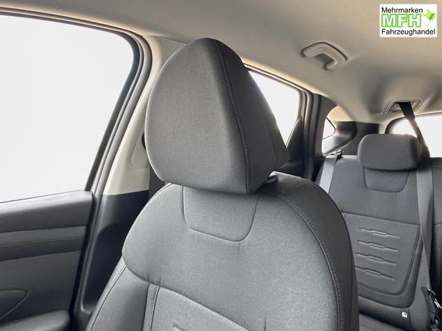 Hyundai / TUCSON / Silber / / / Hybrid NAVI+KAMERA+SHZ+LED+TEMPOMAT+17 ALU+PDC, Bei den verwendeten Bildern kann es sich um Beispielbilder handeln, ggf. teilweise mit Sonderausstattung.
