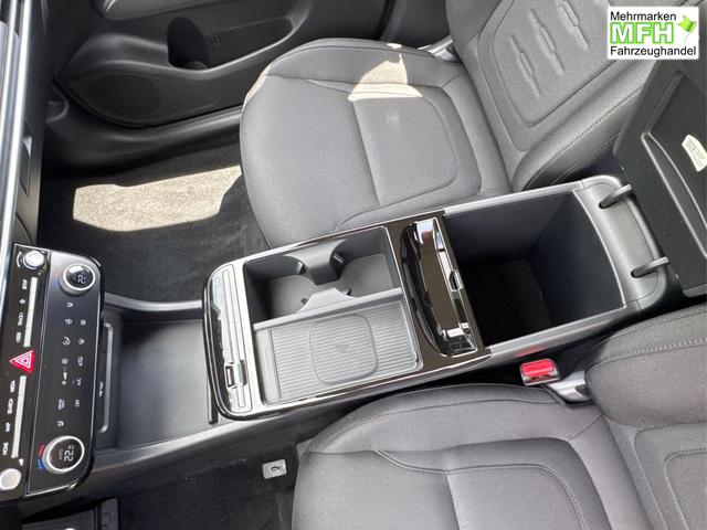 Hyundai / TUCSON / Gr&uuml;n / / / Hybrid NAVI+KAMERA+SHZ+LED+TEMPOMAT+17 ALU+PDC, Bei den verwendeten Bildern kann es sich um Beispielbilder handeln, ggf. teilweise mit Sonderausstattung.