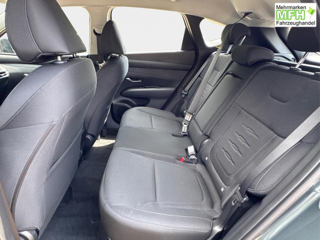 Hyundai / TUCSON / Gr&uuml;n / / / Hybrid NAVI+KAMERA+SHZ+LED+TEMPOMAT+17 ALU+PDC, Bei den verwendeten Bildern kann es sich um Beispielbilder handeln, ggf. teilweise mit Sonderausstattung.