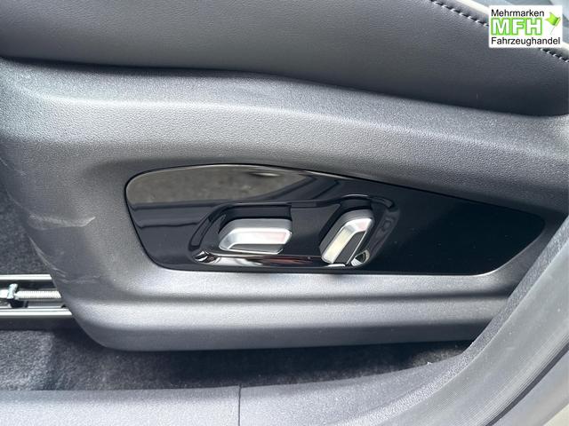 Omoda / 5 / Silber / / / 7J GARANTIE+PANO+eHK+ACC+360-KAM+SHZ+KLIMA+SONY+18 ALU, Bei den verwendeten Bildern kann es sich um Beispielbilder handeln, ggf. teilweise mit Sonderausstattung.