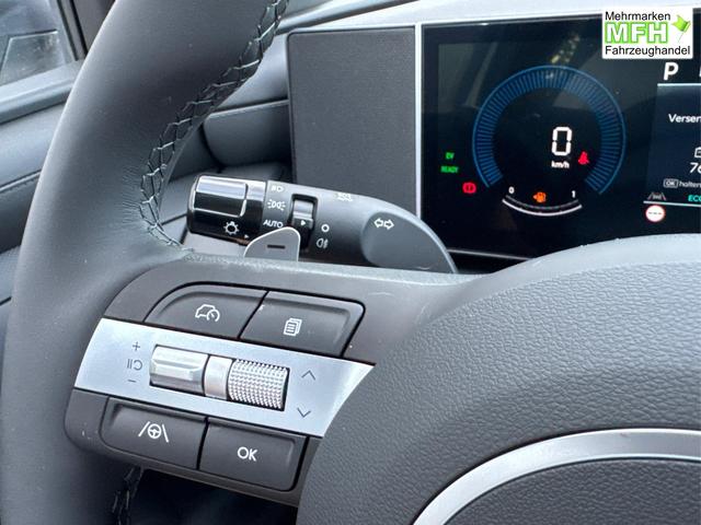 Hyundai / TUCSON / Wei&szlig; / / / Hybrid NAVI+KAMERA+SHZ+LED+TEMPOMAT+17 ALU+PDC, Bei den verwendeten Bildern kann es sich um Beispielbilder handeln, ggf. teilweise mit Sonderausstattung.