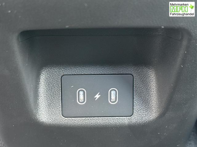 Hyundai / TUCSON / Wei&szlig; / / / Hybrid NAVI+KAMERA+SHZ+LED+TEMPOMAT+17 ALU+PDC, Bei den verwendeten Bildern kann es sich um Beispielbilder handeln, ggf. teilweise mit Sonderausstattung.