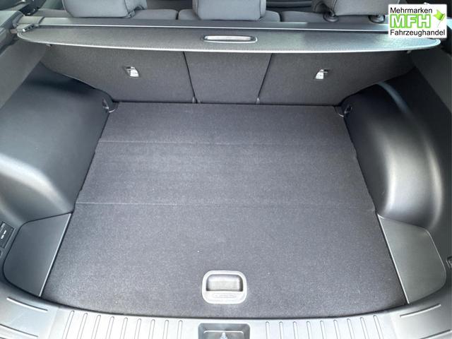 Hyundai / TUCSON / Wei&szlig; / / / Hybrid NAVI+KAMERA+SHZ+LED+TEMPOMAT+17 ALU+PDC, Bei den verwendeten Bildern kann es sich um Beispielbilder handeln, ggf. teilweise mit Sonderausstattung.