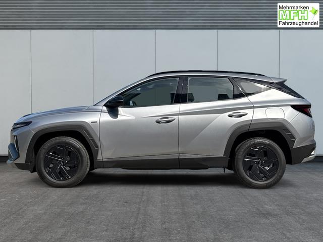 Hyundai / TUCSON / Silber / / / Hybrid NAVI+KAMERA+SHZ+LED+TEMPOMAT+17 ALU+PDC, Bei den verwendeten Bildern kann es sich um Beispielbilder handeln, ggf. teilweise mit Sonderausstattung.