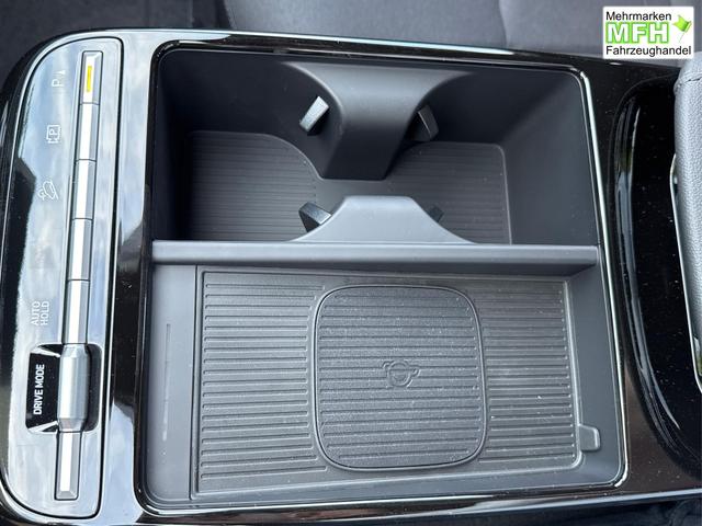 Hyundai / TUCSON / Wei&szlig; / / / Hybrid NAVI+KAMERA+SHZ+LED+TEMPOMAT+17 ALU+PDC, Bei den verwendeten Bildern kann es sich um Beispielbilder handeln, ggf. teilweise mit Sonderausstattung.