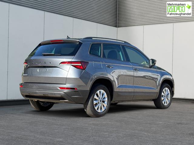 Skoda / Karoq / / / / AHK+el.HECKKLAPPE+KAMERA+PDC+ACC, Bei den verwendeten Bildern kann es sich um Beispielbilder handeln, ggf. teilweise mit Sonderausstattung.