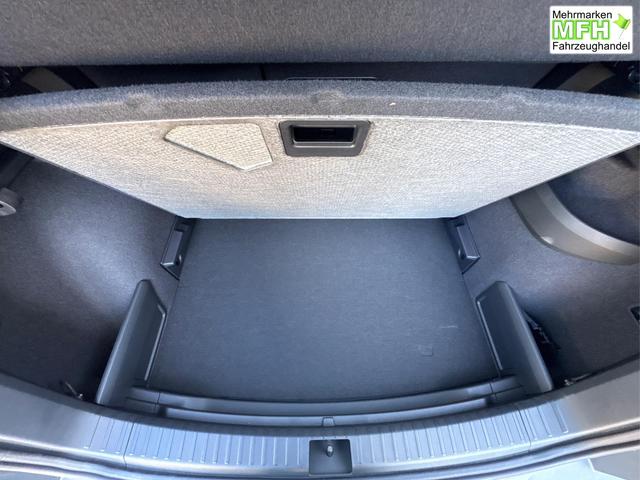 Skoda / Karoq / / / / AHK+el.HECKKLAPPE+KAMERA+PDC+ACC, Bei den verwendeten Bildern kann es sich um Beispielbilder handeln, ggf. teilweise mit Sonderausstattung.
