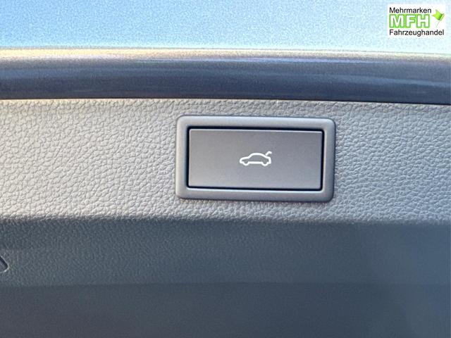 Skoda / Karoq / / / / AHK+el.HECKKLAPPE+KAMERA+PDC+ACC, Bei den verwendeten Bildern kann es sich um Beispielbilder handeln, ggf. teilweise mit Sonderausstattung.
