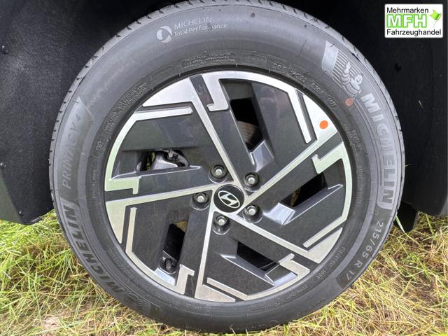Hyundai / TUCSON / Schwarz / / / NAVI+KAMERA+SHZ+LED+TEMPOMAT+17 ALU+PDC, Bei den verwendeten Bildern kann es sich um Beispielbilder handeln, ggf. teilweise mit Sonderausstattung.