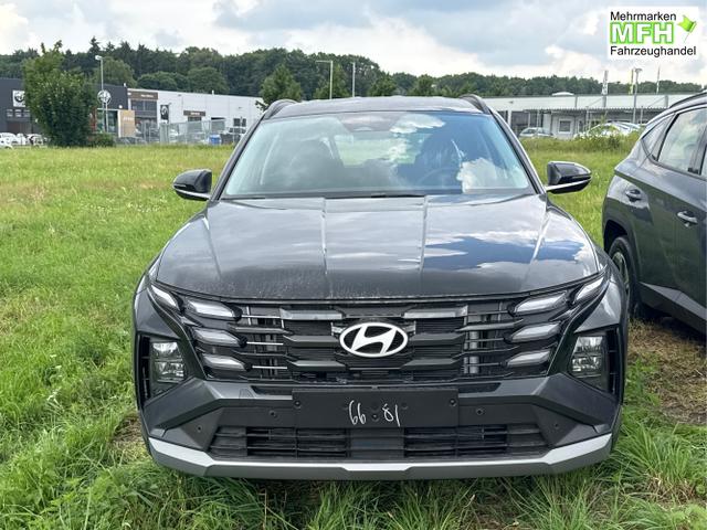 Hyundai / TUCSON / Schwarz / / / NAVI+KAMERA+SHZ+LED+TEMPOMAT+17 ALU+PDC, Bei den verwendeten Bildern kann es sich um Beispielbilder handeln, ggf. teilweise mit Sonderausstattung.