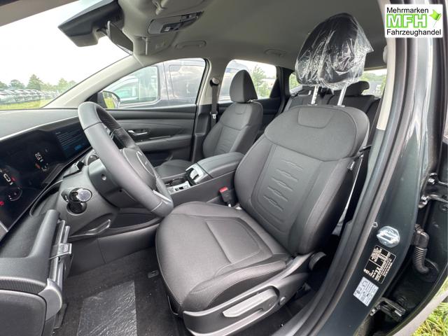 Hyundai / TUCSON / Gr&uuml;n / / / NAVI+KAMERA+SHZ+LED+TEMPOMAT+17 ALU+PDC, Bei den verwendeten Bildern kann es sich um Beispielbilder handeln, ggf. teilweise mit Sonderausstattung.