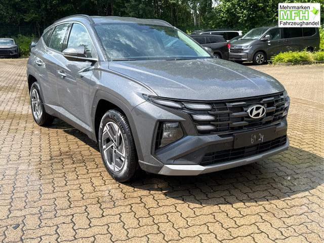 Hyundai / TUCSON / Grau / / / NAVI+KAMERA+SHZ+LED+TEMPOMAT+17 ALU+PDC, Bei den verwendeten Bildern kann es sich um Beispielbilder handeln, ggf. teilweise mit Sonderausstattung.