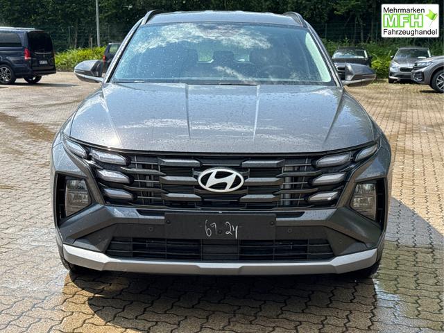 Hyundai / TUCSON / Grau / / / NAVI+KAMERA+SHZ+LED+TEMPOMAT+17 ALU+PDC, Bei den verwendeten Bildern kann es sich um Beispielbilder handeln, ggf. teilweise mit Sonderausstattung.