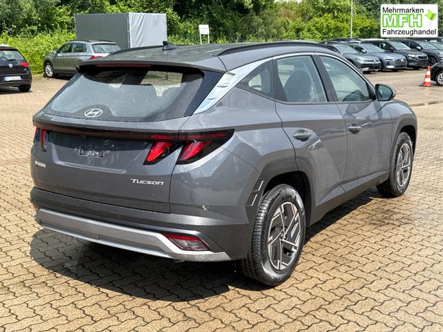 Hyundai / TUCSON / Grau / / / NAVI+KAMERA+SHZ+LED+TEMPOMAT+17 ALU+PDC, Bei den verwendeten Bildern kann es sich um Beispielbilder handeln, ggf. teilweise mit Sonderausstattung.