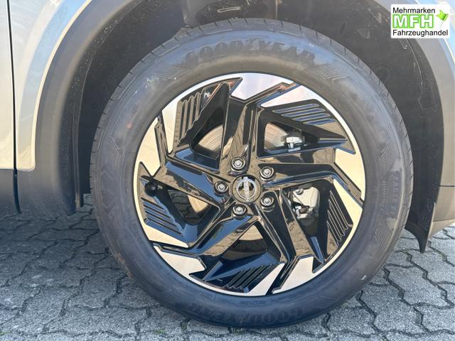 Nissan / Qashqai / Silber / / / KAMERA+ACC+PDC+EL.HECKKL.+SHZ+LED , Bei den verwendeten Bildern kann es sich um Beispielbilder handeln, ggf. teilweise mit Sonderausstattung.