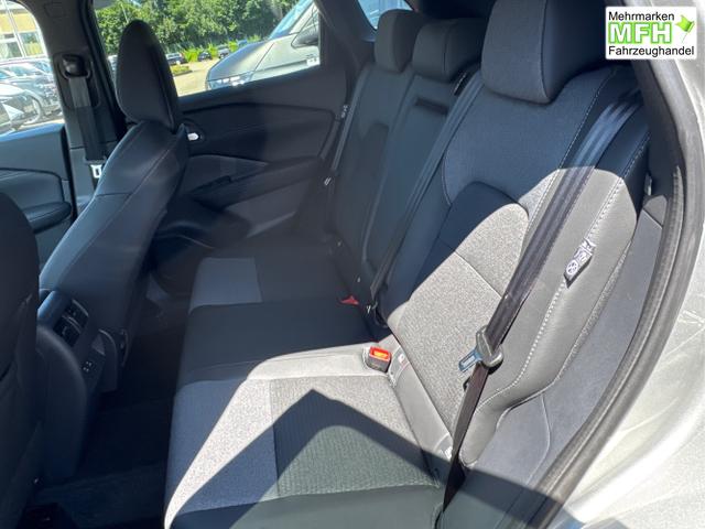 Nissan / Qashqai / Silber / / / KAMERA+ACC+PDC+EL.HECKKL.+SHZ+LED , Bei den verwendeten Bildern kann es sich um Beispielbilder handeln, ggf. teilweise mit Sonderausstattung.