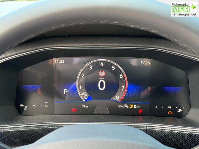 Volkswagen / T-Cross / Grau / / / MATRIX+SHZ+KAMERA+ACC+18'' ALU+KESSY+APP